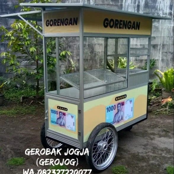 Cara Mudah Merawat Etalase Kaca Agar Selalu Terlihat Baru