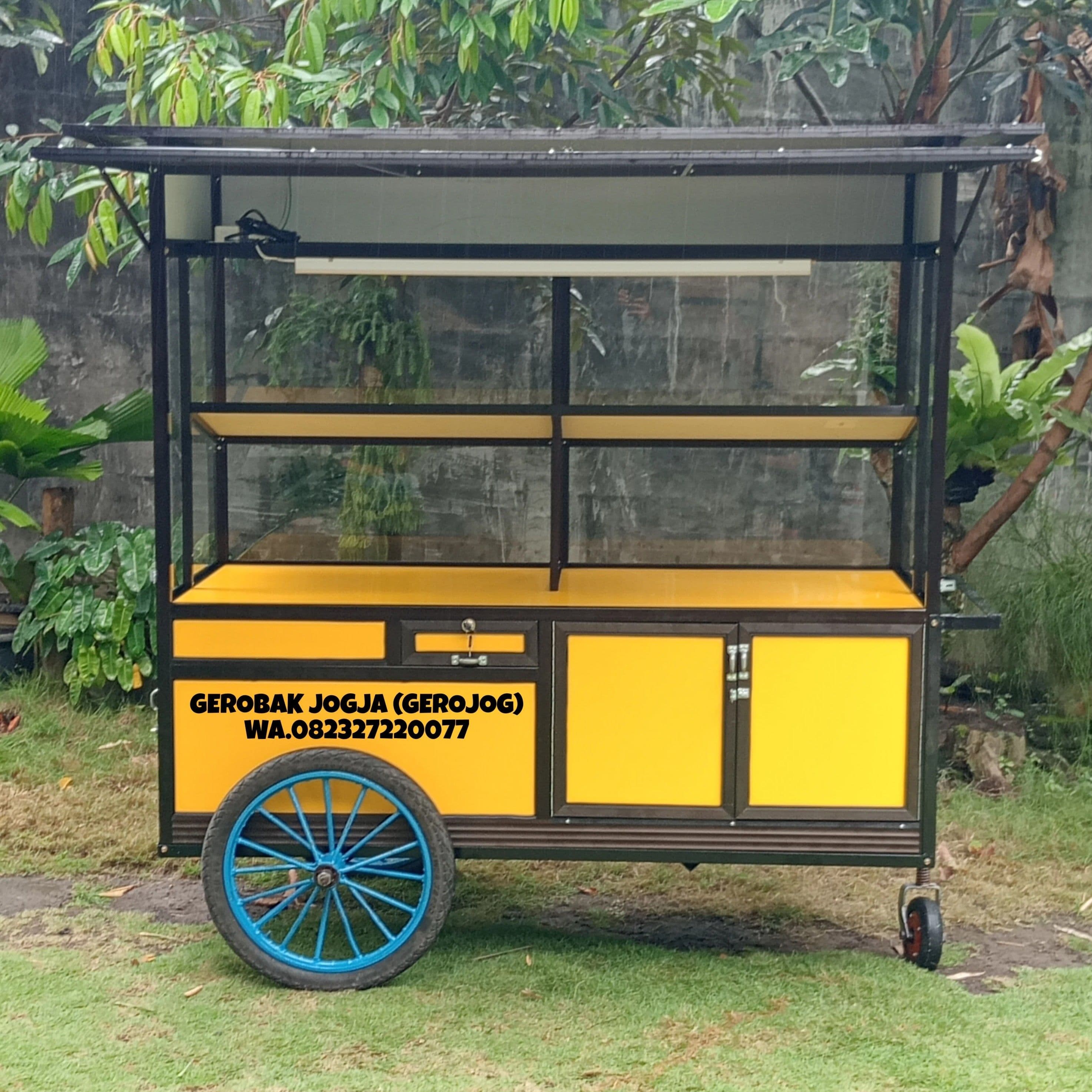 Foto 4 detail Gerobak Piscok